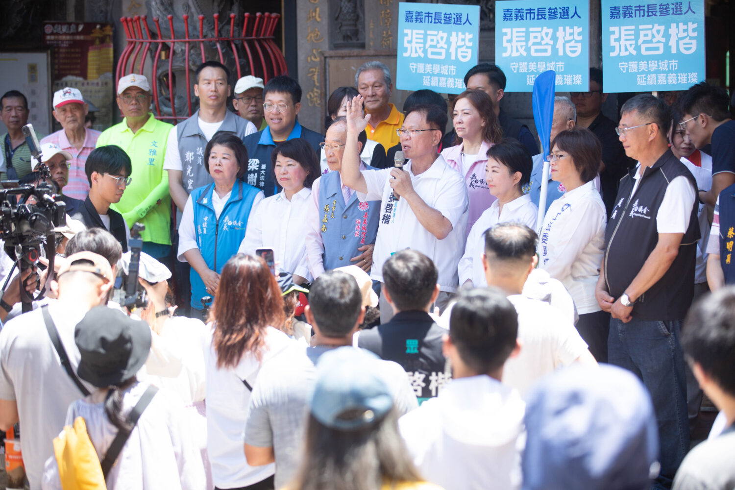 除了交通建設，張啓楷現場端出育兒福利政見，宣布推動「升級版家庭支持政策」。 (記者翻攝)
