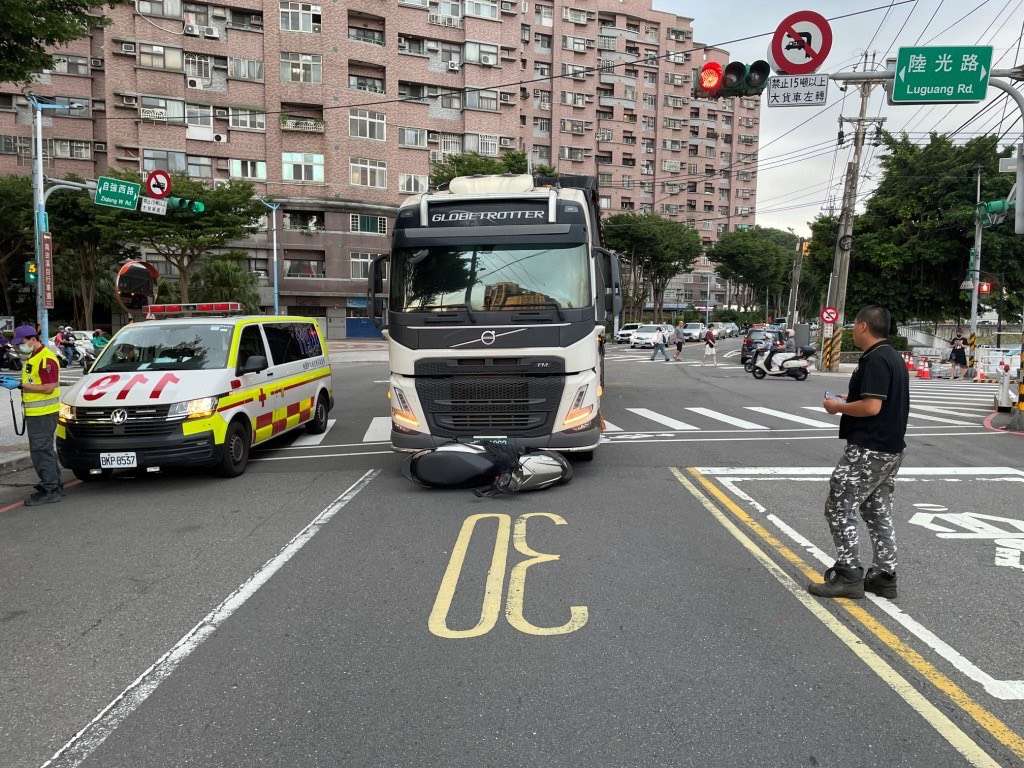 S 90005599 0 1
