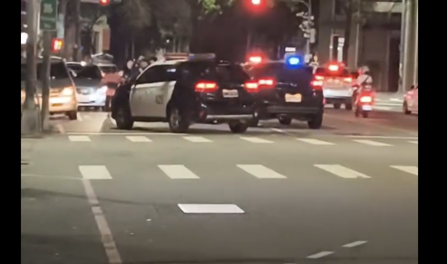 中警攔截失控毒駕男　闖紅燈逆向蛇行還撞傷行人遭逮送辦