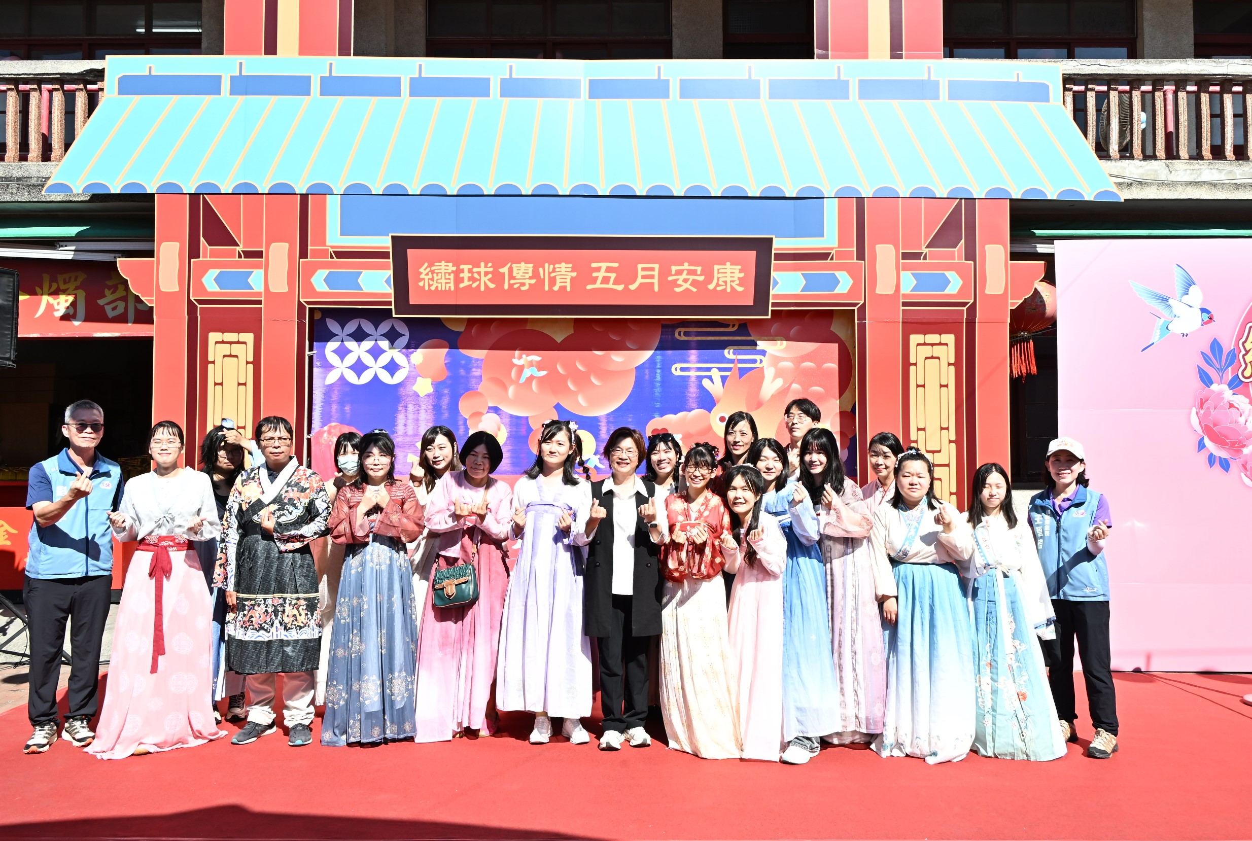 鹿港端午拋繡球登場！新祖宮變身古風戀愛現場