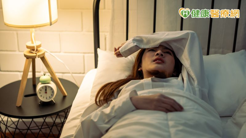 癌症年輕化成趨勢！研究：睡眠品質不佳可能與罹癌風險有關　專家推測3原因