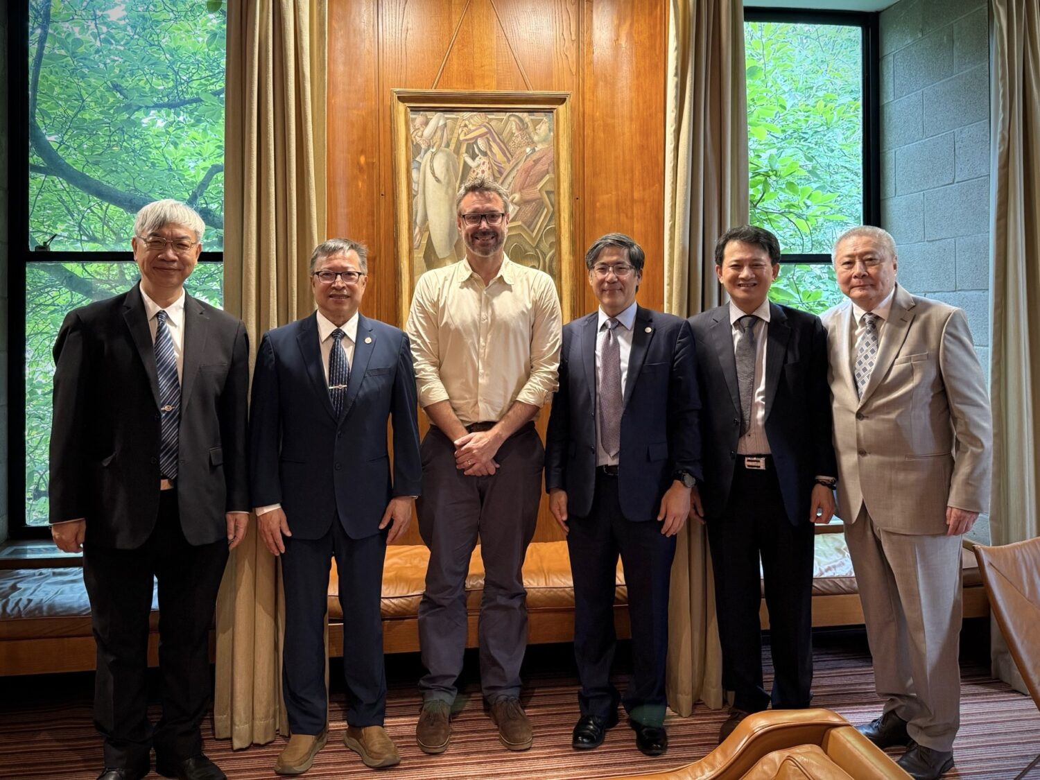 高醫大出訪英國牛津大學 深化醫學教育、AI精準醫療與雙邊合作