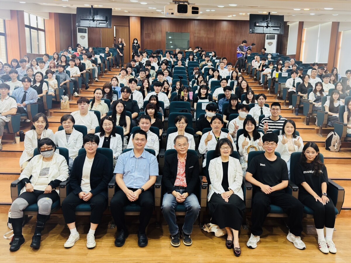 披上白袍肩負照護責任　輔英科大打造全方位物理治療新世代