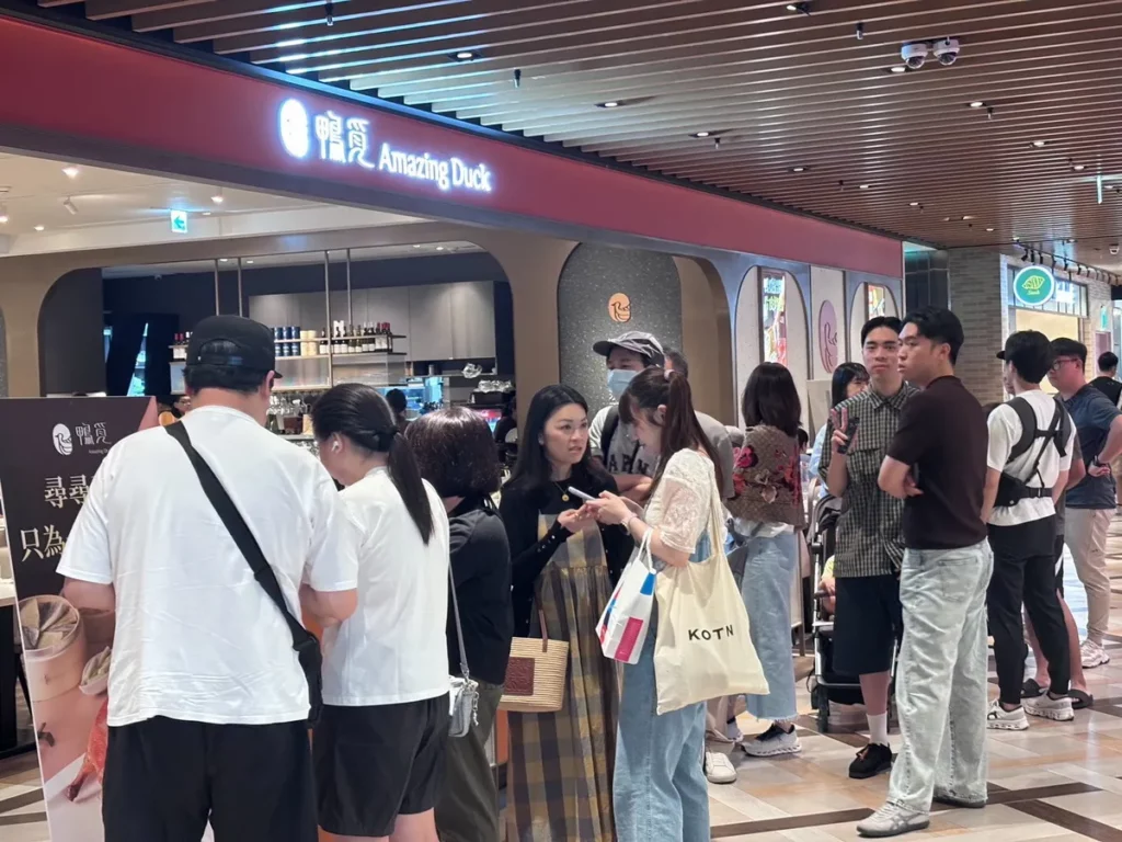 連假聚餐需求升溫，微風各館熱門餐廳幾乎一位難求。