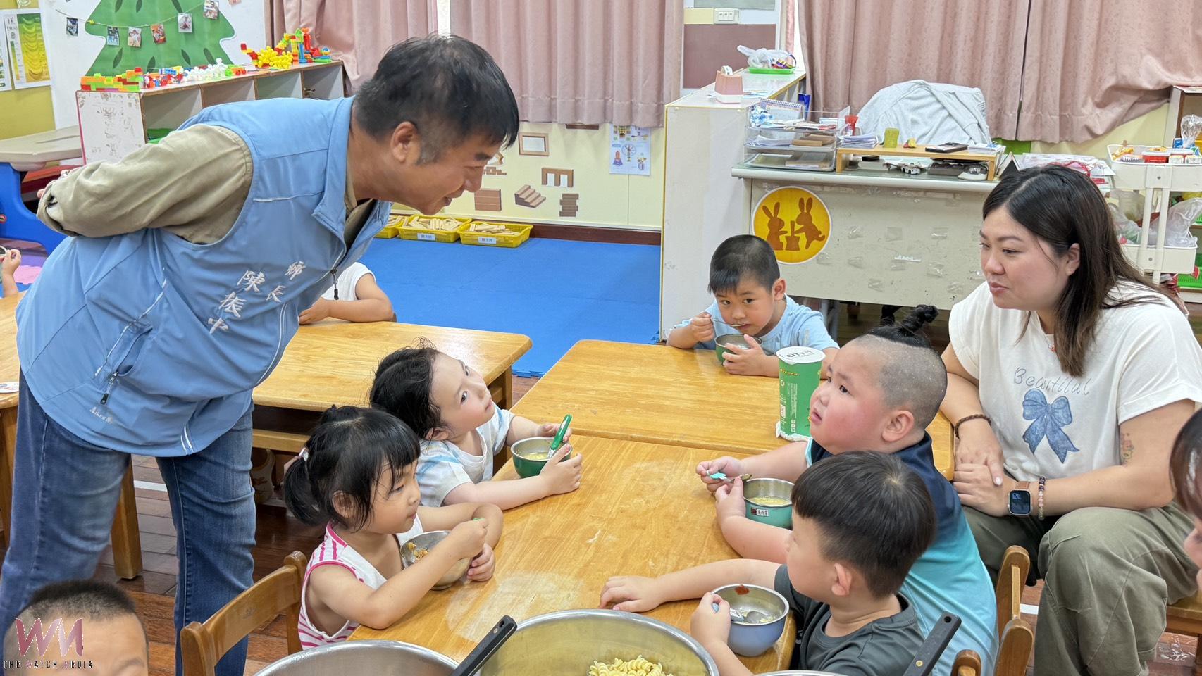湖西鄉陳振中鄉長重視幼兒飲食健康　前往湖西鄉幼關心餐食品質與用餐環境