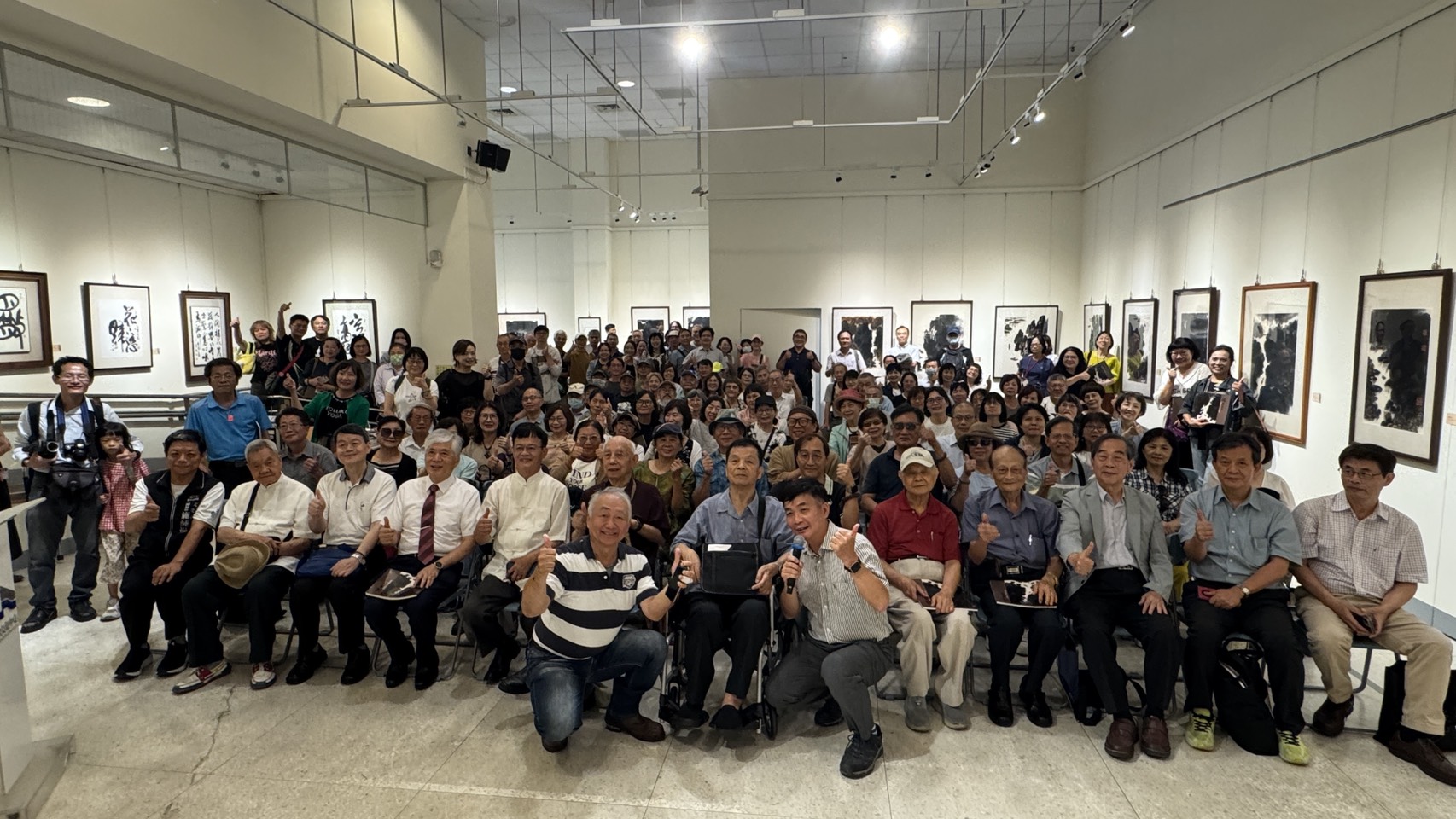 李惠正85歲水墨回顧展台中登場　重墨山水展現藝術人生與土地情懷