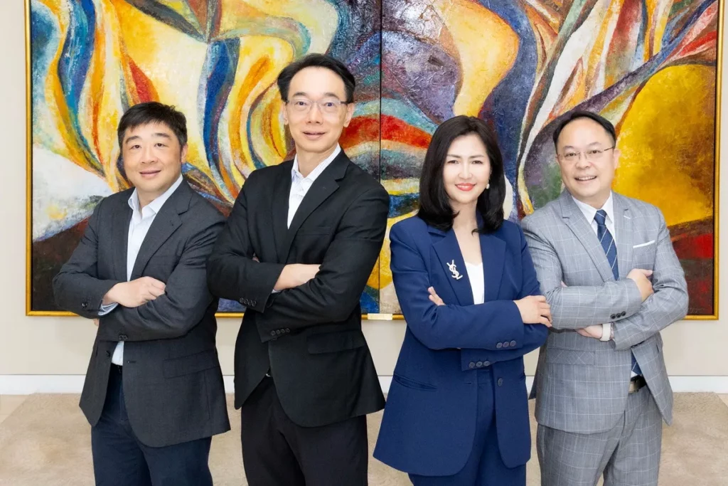 遠東商銀再次攜手SAS，推進智慧金融AI轉型。（左起：SAS台灣總經理龔律安、SAS 台灣暨香港金融事業群業務顧問部門負責人滕嘉敦、遠東商銀個人金融事業群副總經理張小倩、遠東商銀個人金融事業群行銷發展部部長盧宗毅）