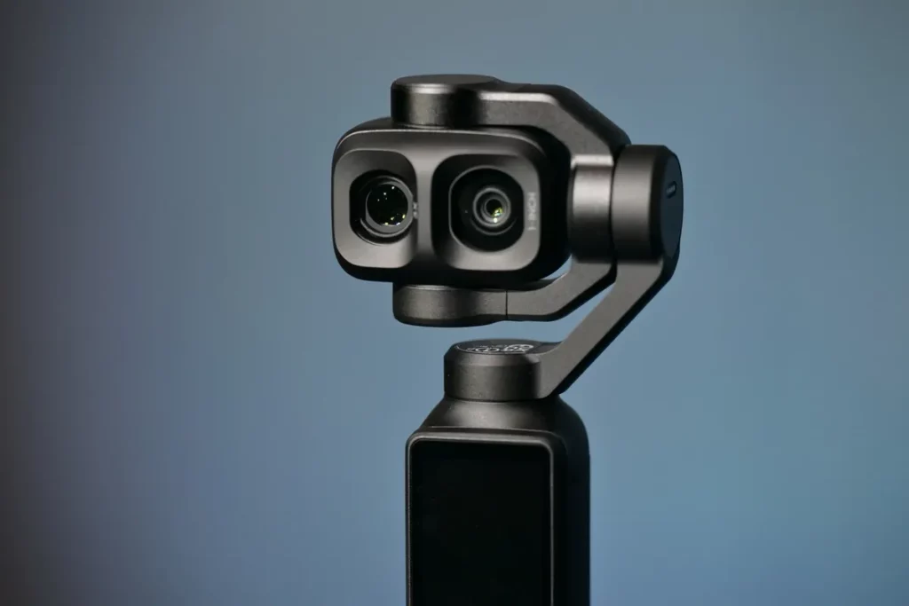 DJI Osmo Pocket 4P雙鏡頭最高支援12倍數位變焦，一機搞定全場景拍攝