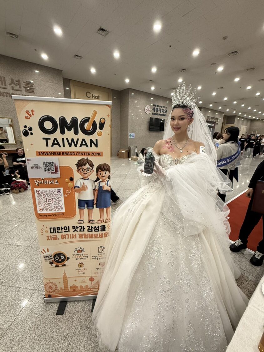 韓國彩妝師協會（KMAA）主辦的「無限挑戰大賽」吸引大批美業選手參與，現場匯聚韓國美容、美妝及造型產業人才，展現產業交流能量。（圖／晨露國際貿易提供）