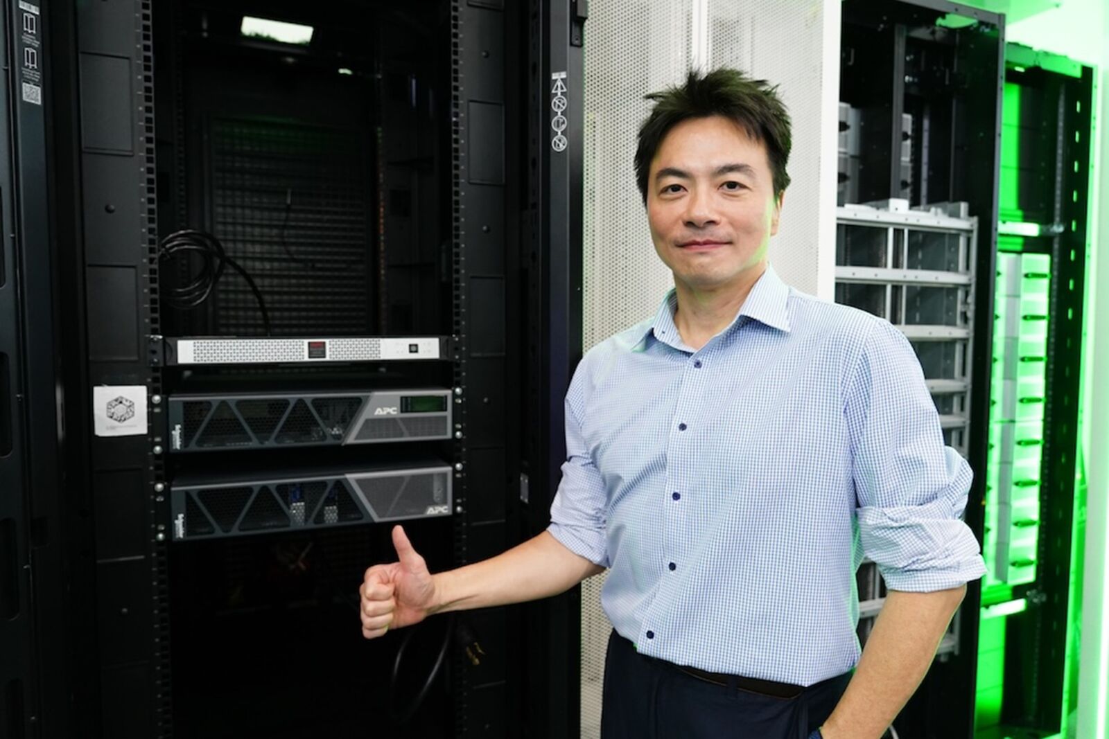 UPS從資料中心走向個人端　施耐德電機提前布局AI時代電力解方 237