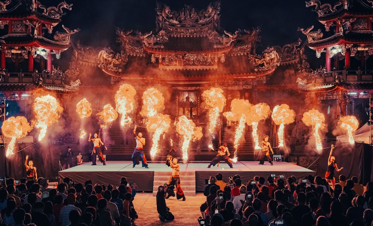免費看史詩級火舞秀！　桃園陽光劇場6/27登場，舞龍、市集一次玩