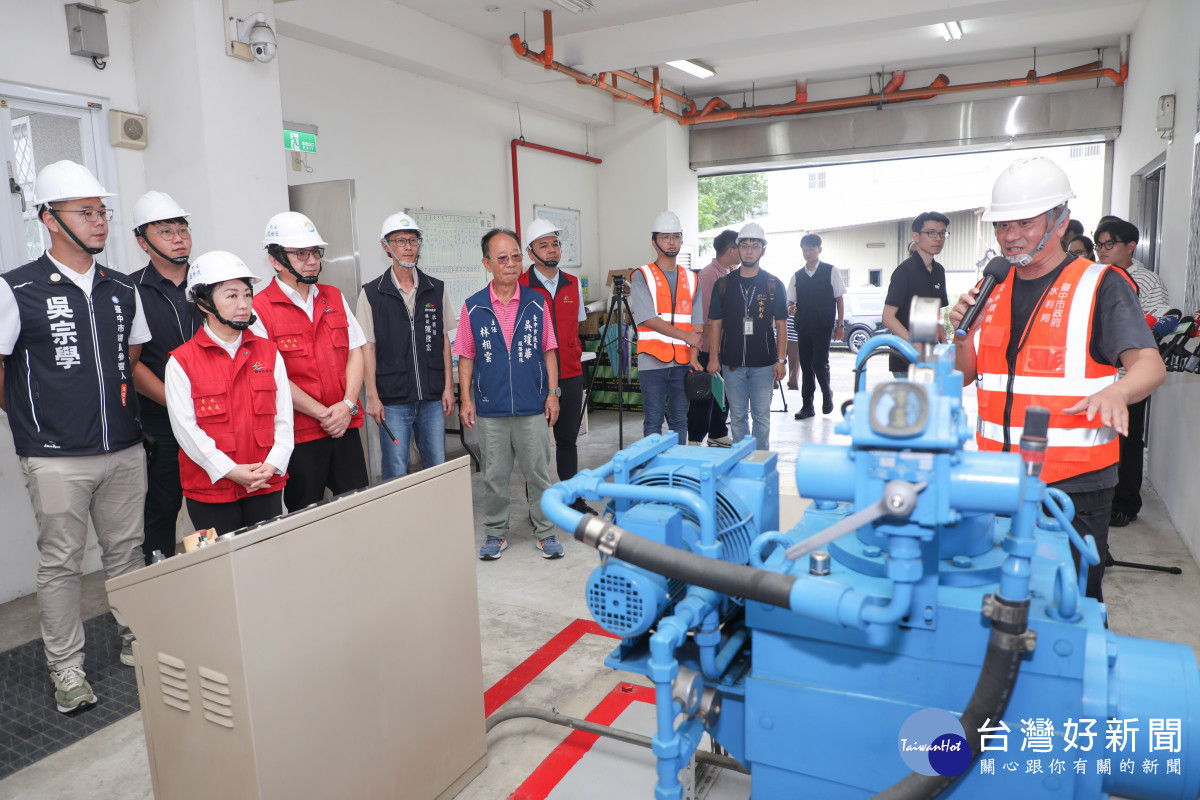 盧市長與水利局員工全面確認各抽水站設備運作正常