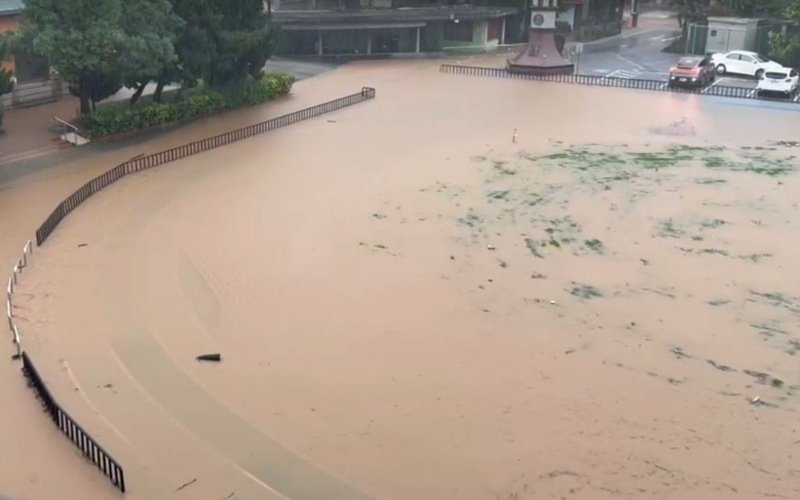 強降雨來襲        竹縣多處淹水、多校停課
