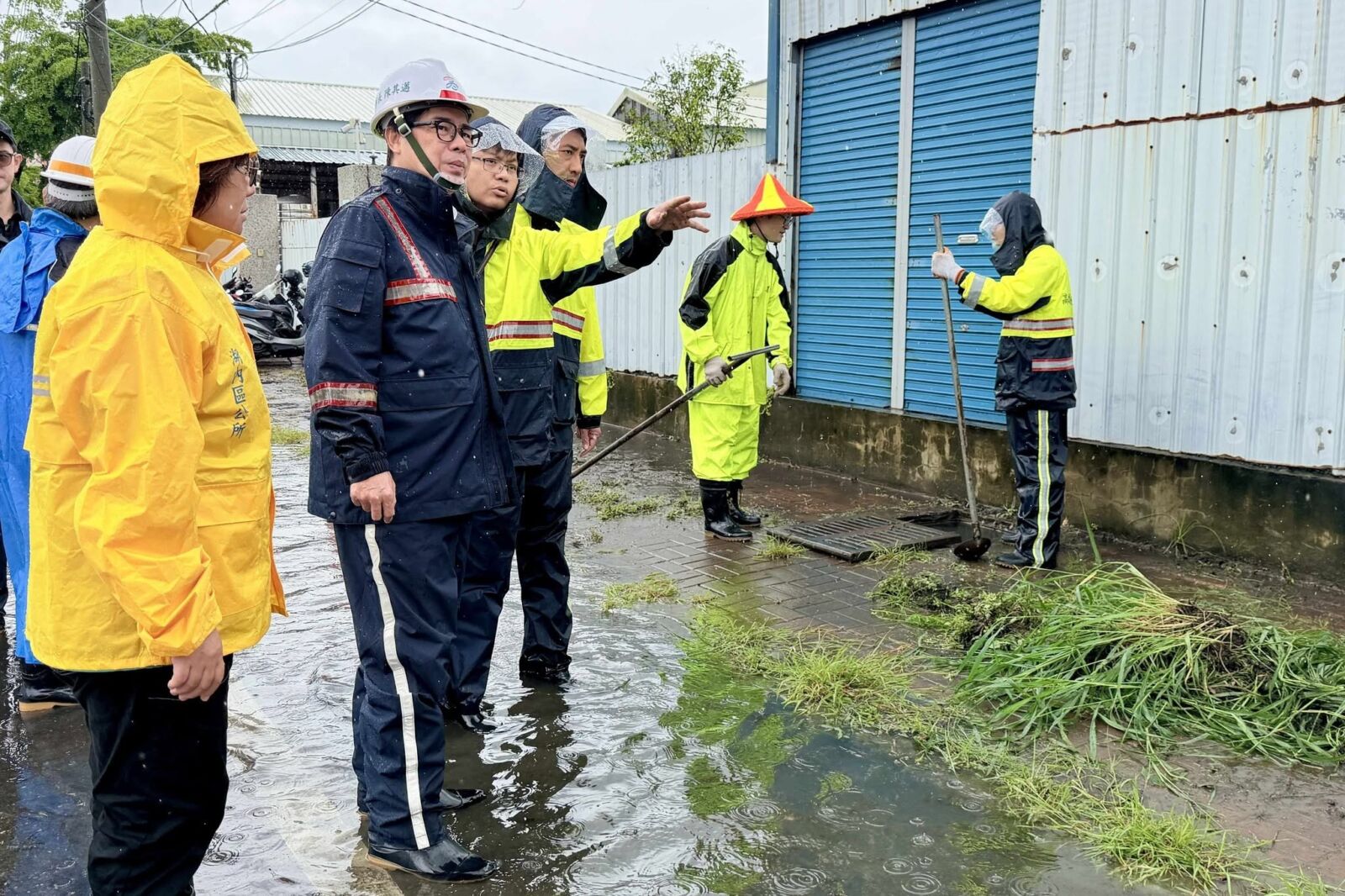 豪雨停班課依最新雨量預測決策　陳其邁：市民安全優先 217