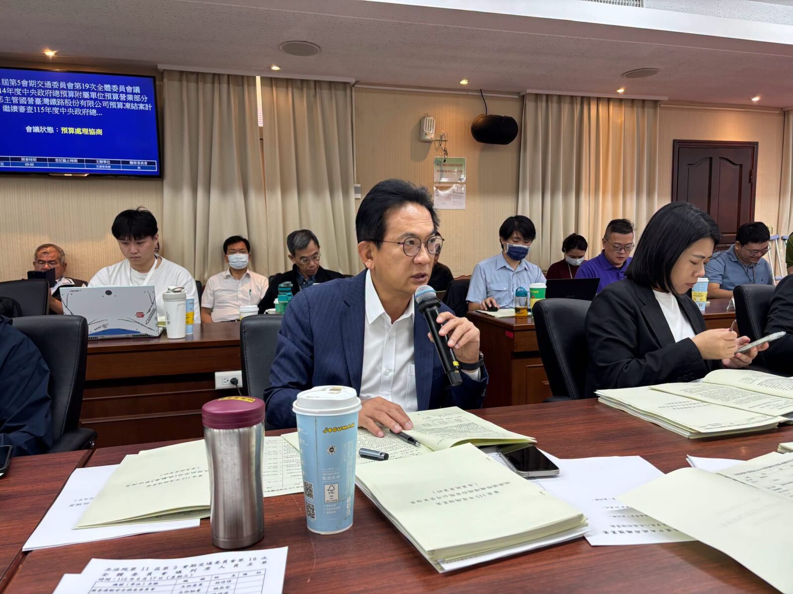 美方正在看!無人機特別條例遭藍白封殺 林俊憲喊話韓國瑜:有能力打破僵局嗎? 222 美方正在看!無人機特別條例遭藍白封殺 林俊憲喊話韓國瑜:有能力打破僵局嗎? 221