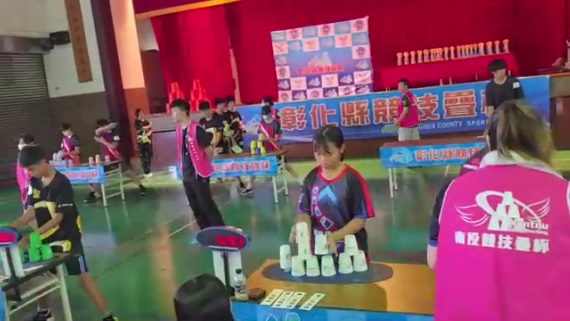 (有影片)/鹿港國小疊杯錦標賽登場 130學童跨縣市同場競技 - https://www.watchmedia01.com