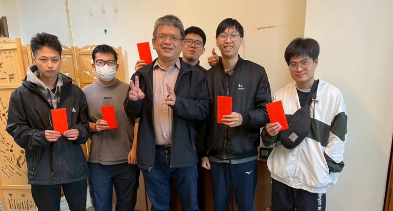 南華大學資工系升學創佳績 15位學生錄取國立大學資通訊研究所