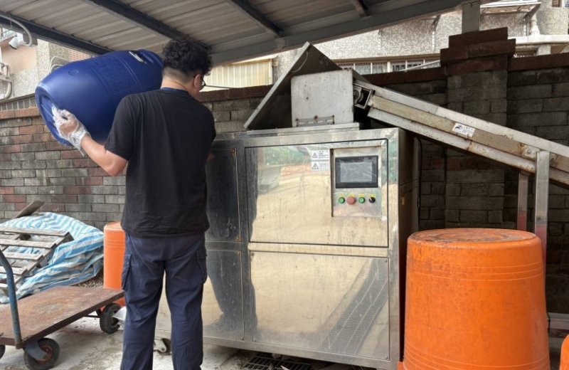 桃市府7/1起率先補助餐飲、團膳業者 購置商用廚餘機, 最高補助20萬元