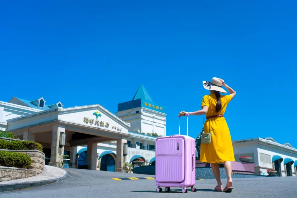 活動期間入住指定住房專案就抽America Tourister TRANTO上掀前開25吋可擴充行李箱