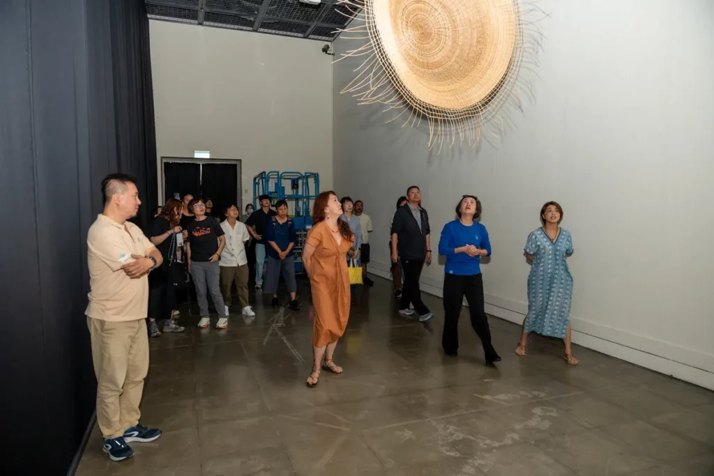 縣長看展