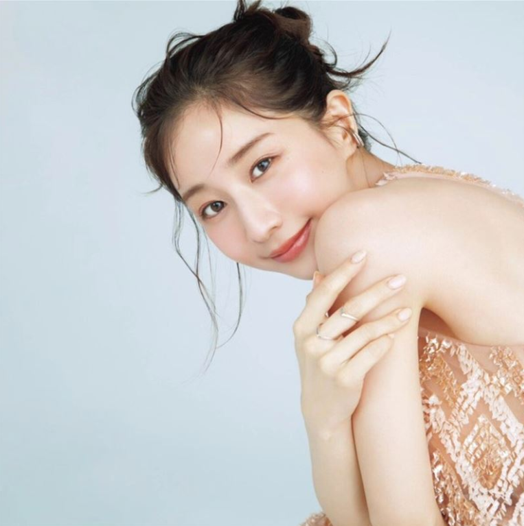 龜梨和也宣布結婚,新娘田中美奈實已懷孕。(圖/翻攝田中美奈實IG)