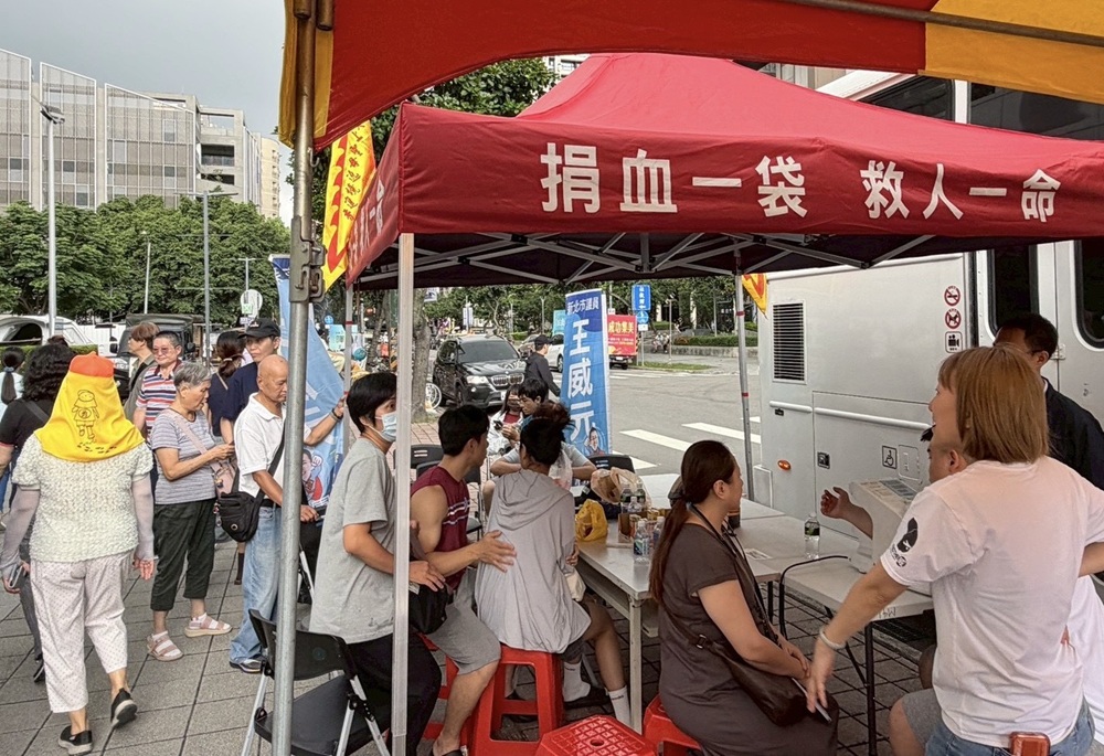 一通求助電話展開公益接力 王威元臨危受命成功募得112袋熱血 205 248260629a09