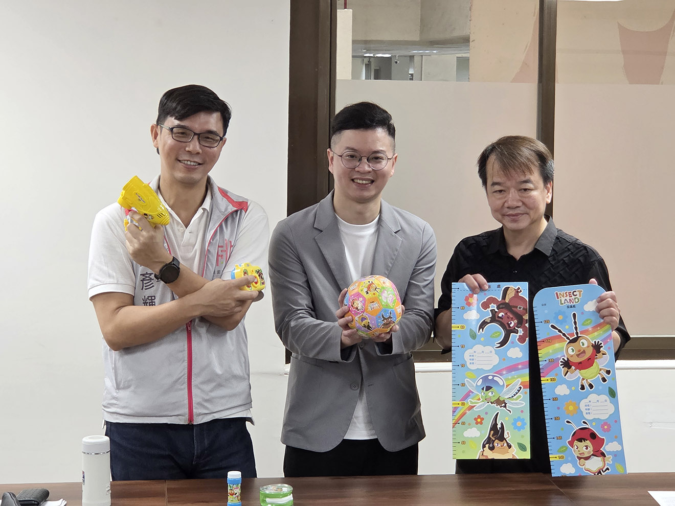 桃園10月迎全民運 企業捐價值150萬「昆蟲島」人氣文宣品 598748 4