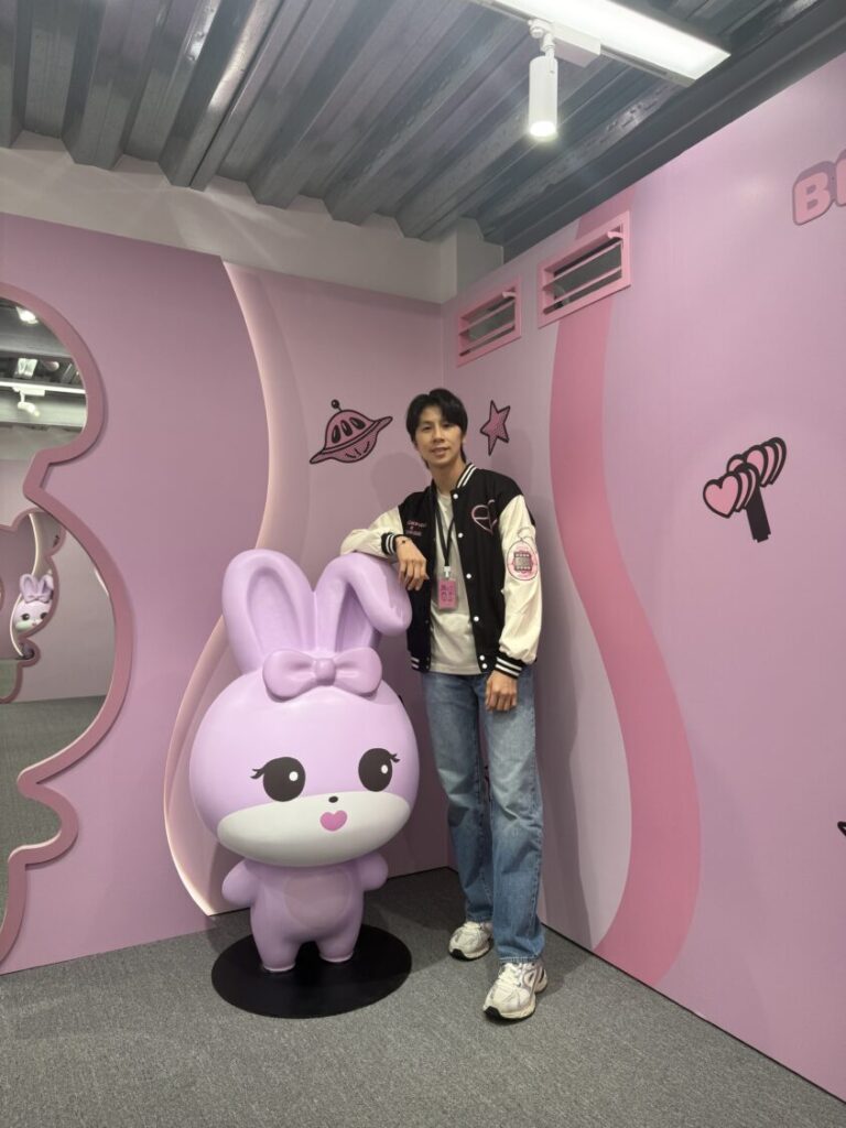 驚喜入手壓軸盲盒!金牌國手林郁婷也敵不過「台北限定款」魅力。(圖/林郁婷 IG 提供)