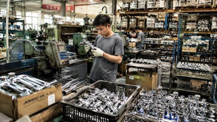 ▲彰化擁有密度極高的中小企業與傳統製造業聚落，進而導致商業調查需求增加。(圖 / AI示意生成)