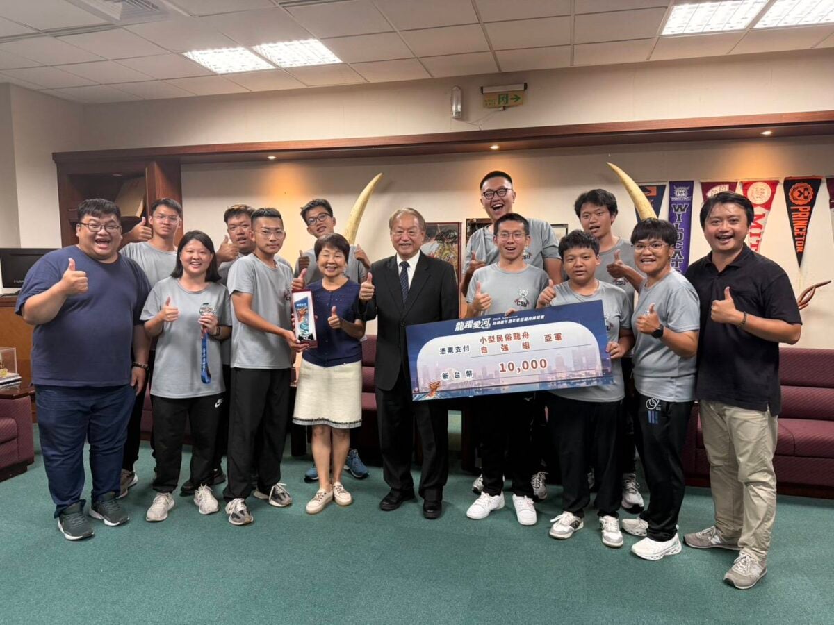 ▲勇奪龍舟亞軍!正修科大特教學生捐獎金助弱勢長者。