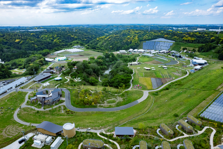 會場之一的木更津市「KURKKU FIELDS」於2019年開幕,是結合農業、美食、藝術、住宿的體驗型農場公園。 圖:向日遊/提供