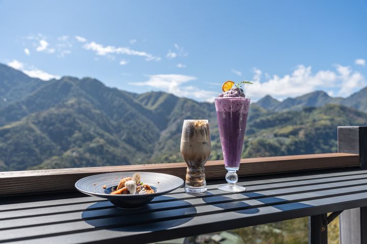 征服嘉義梅山青年嶺步道 走進燕子崖奇景、探訪蝙蝠洞秘境