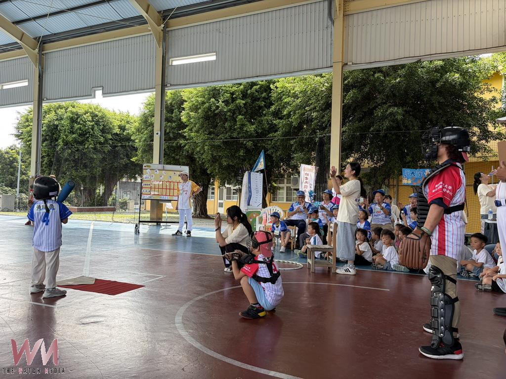 幼老共園棒球賽歡樂祖孫攜手上球場 村東非營利幼兒園揮出幸福全壘打 - https://www.watchmedia01.com