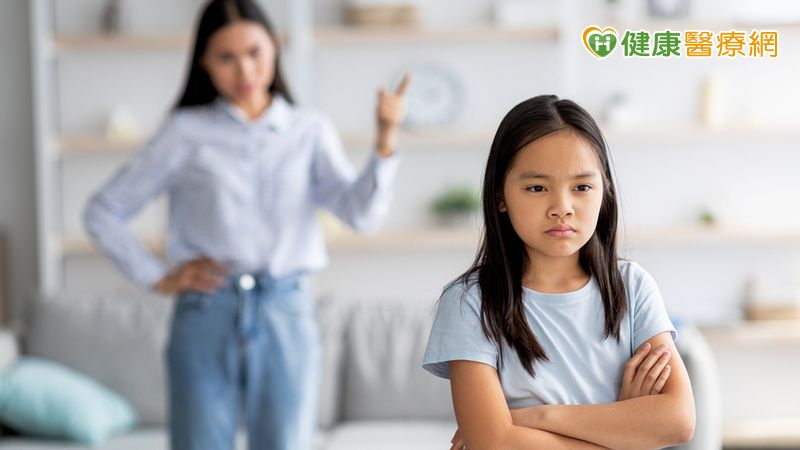「暑假」親子衝突多?社工:先處理情緒、善用「我」訊息