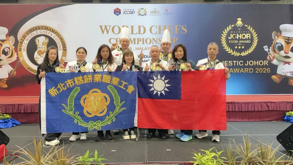 為國爭光! 新北糕餅工會首征世界廚藝大賽 狂掃29獎牌笑傲江湖 18 WCC%E7%8D%B2%E7%8D%8E%E5%9C%98%E9%AB%94%E7%85%A7