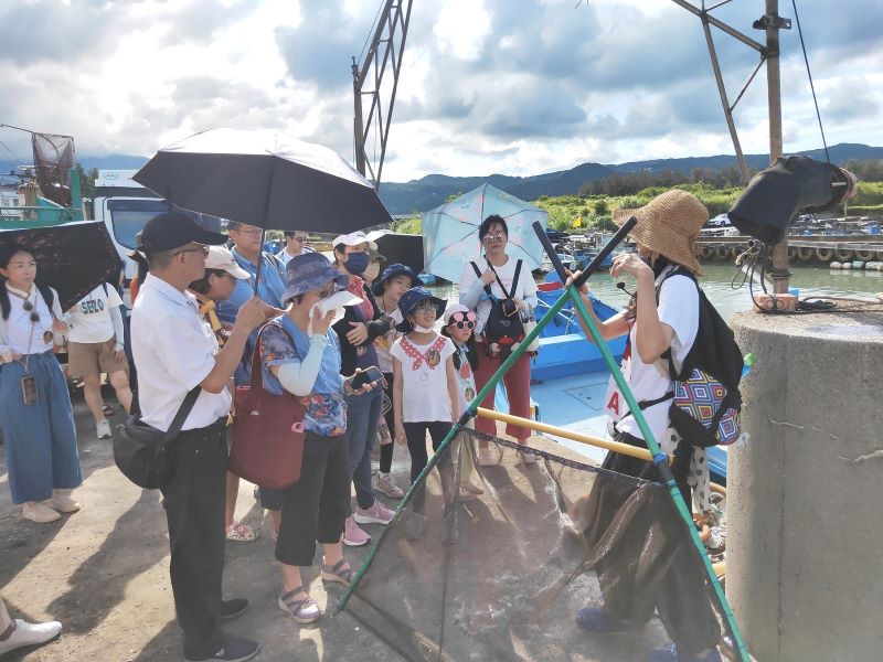 從蹦火仔到石滬修復 新北「三萬金文旅」7/1中午報名 39 《圖說》以「金山磺火捕魚蹦火仔」結合在地漁村文化生活圈,於7月12日、8月1、9日推出行旅導覽體驗。〈文化局提供〉