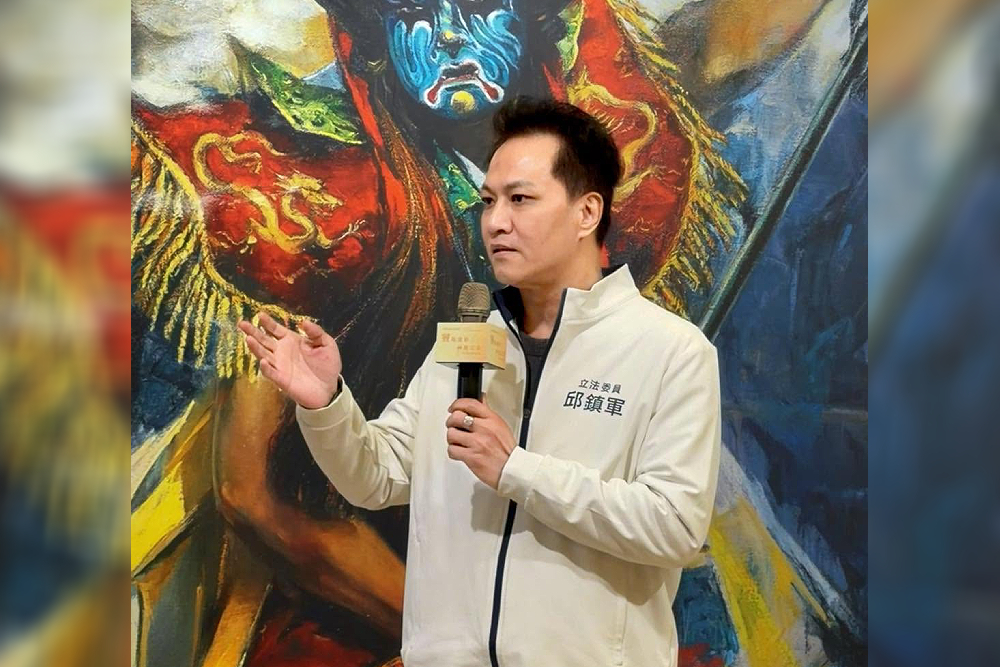 指行政院無人機採購如「買煙火」 邱鎮軍:國民黨版重產業發展 210 指行政院無人機採購如「買煙火」 邱鎮軍:國民黨版重產業發展 209