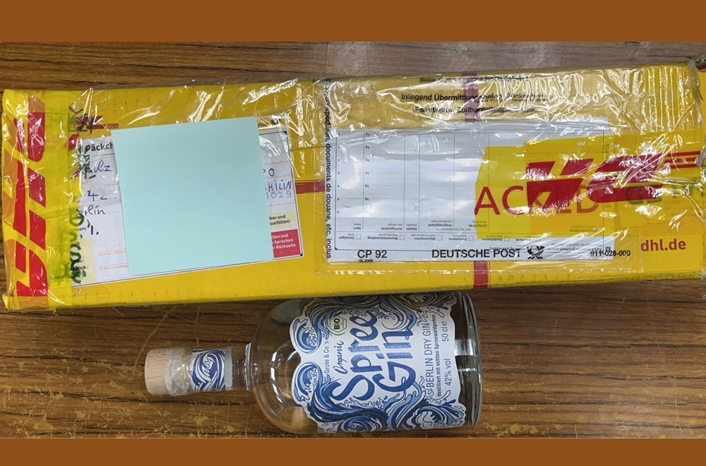 琴酒瓶裝液態K他命 美國學校老師涉運毒來台被逮 236 cnews204260630a07