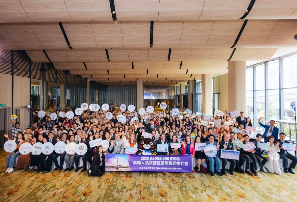 ▲高雄市政府觀光局於馬來西亞吉隆坡舉辦「2026 Kaohsiung Syok！高雄＆馬來西亞國際觀光推介會」，吸引逾百位當地旅遊業者、媒體及KOL熱情參與，共同推廣高雄觀光，深化台馬觀光交流合作。