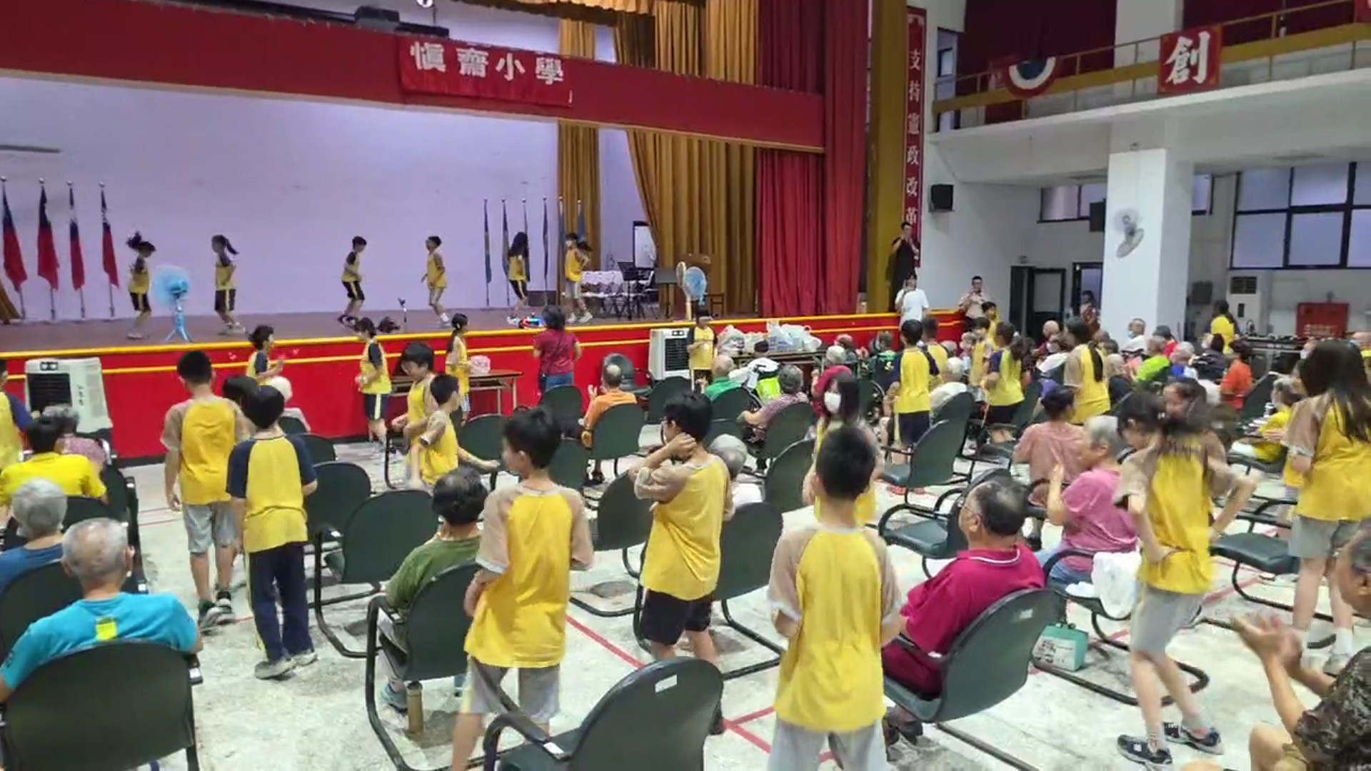 (有影片)/慎齋國小進榮家公益演出 音樂陪伴長輩好溫馨 - https://www.watchmedia01.com