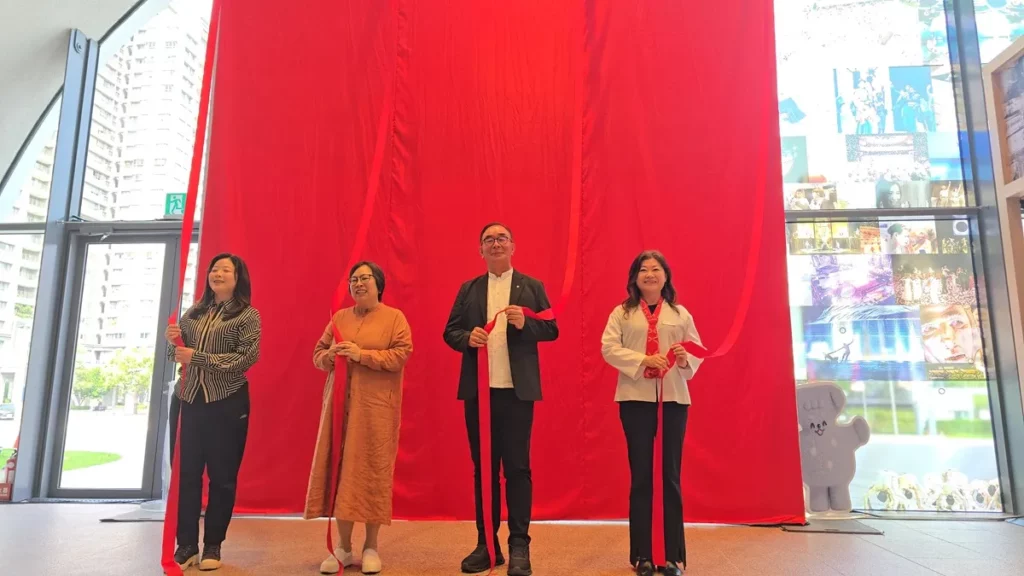 臺中國家歌劇院自7月1日起推出「時刻在藝起:NTT 10週年回顧展」。(圖/陳惠玲攝影)