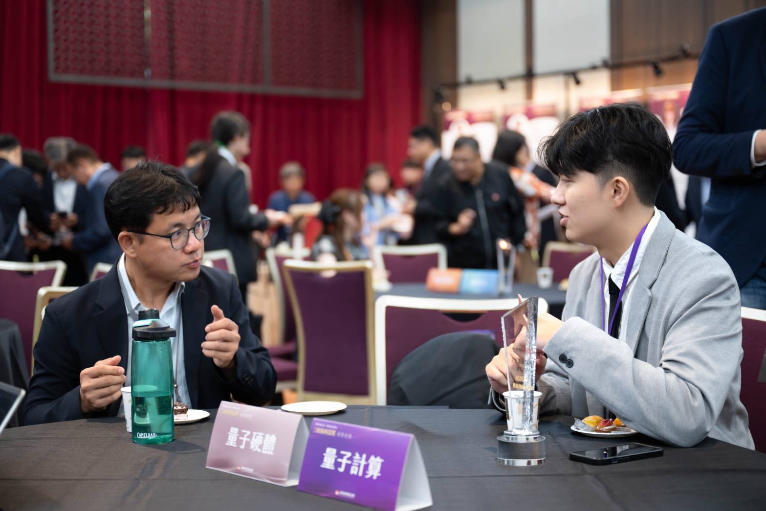 2026鴻海科技獎頒獎典禮隆重登場 產官學醫領袖齊聚勉勵青年研究者 - https://www.watchmedia01.com