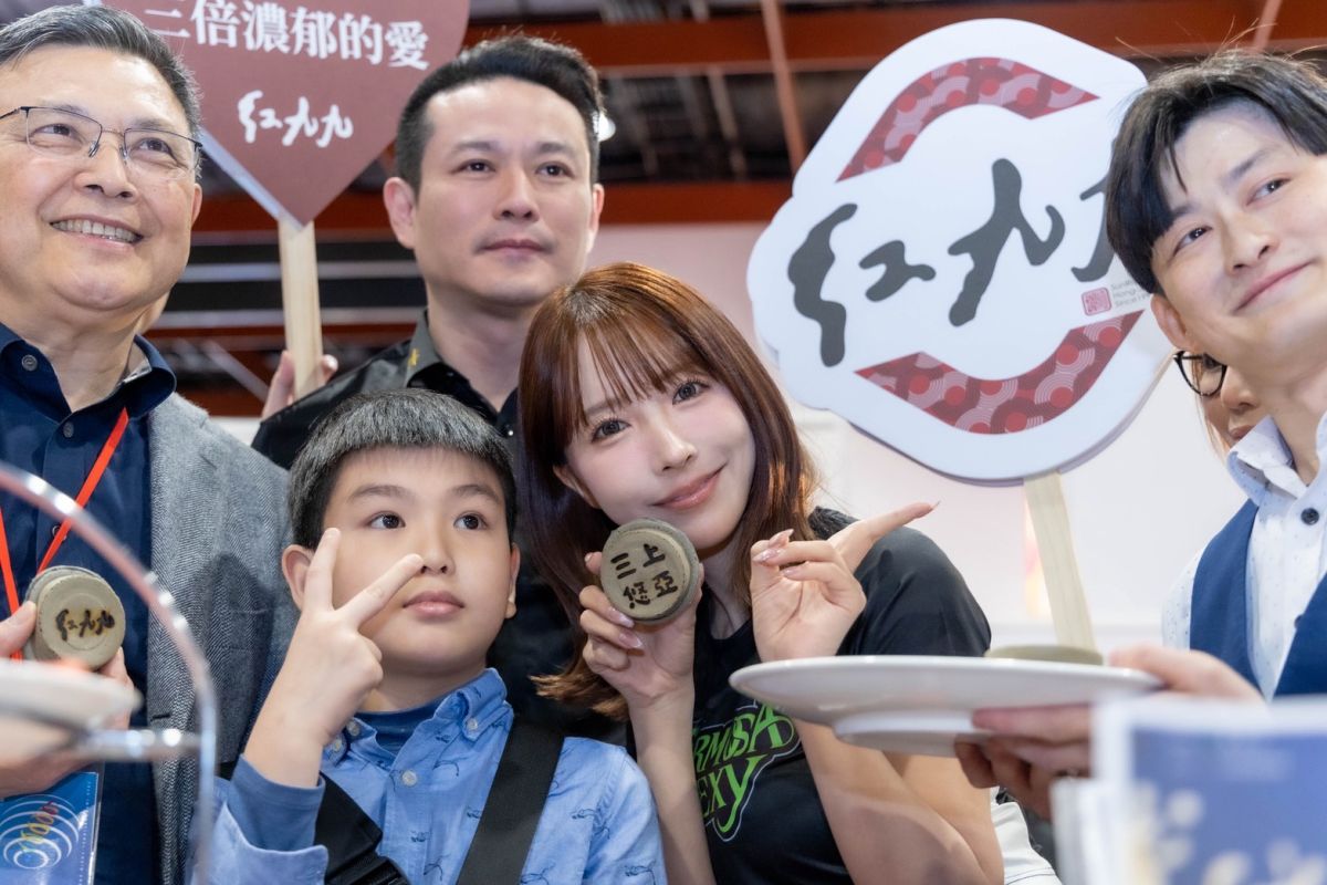 圖/今年春季展白色情人節,三上悠亞推動鮮乳商業應用。(主辦單位提供)