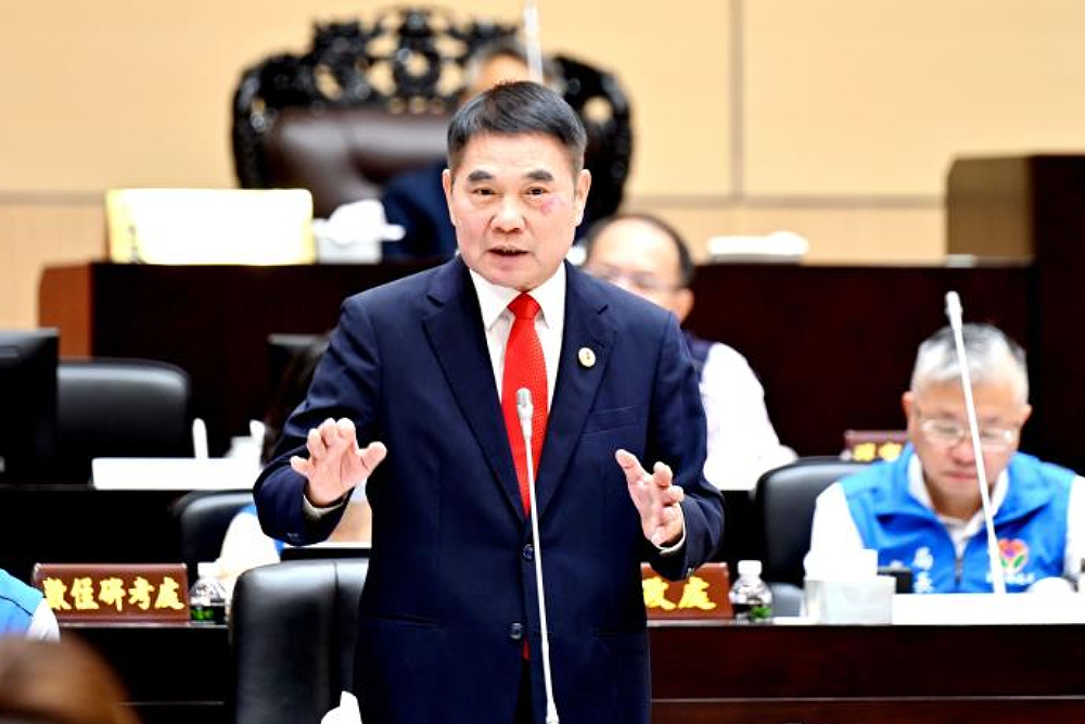 鍾東錦出重手整頓「土方之亂」 苗栗縣府成立土方專線、推新制合法去化 244 鍾東錦出重手整頓「土方之亂」 苗栗縣府成立土方專線、推新制合法去化 243