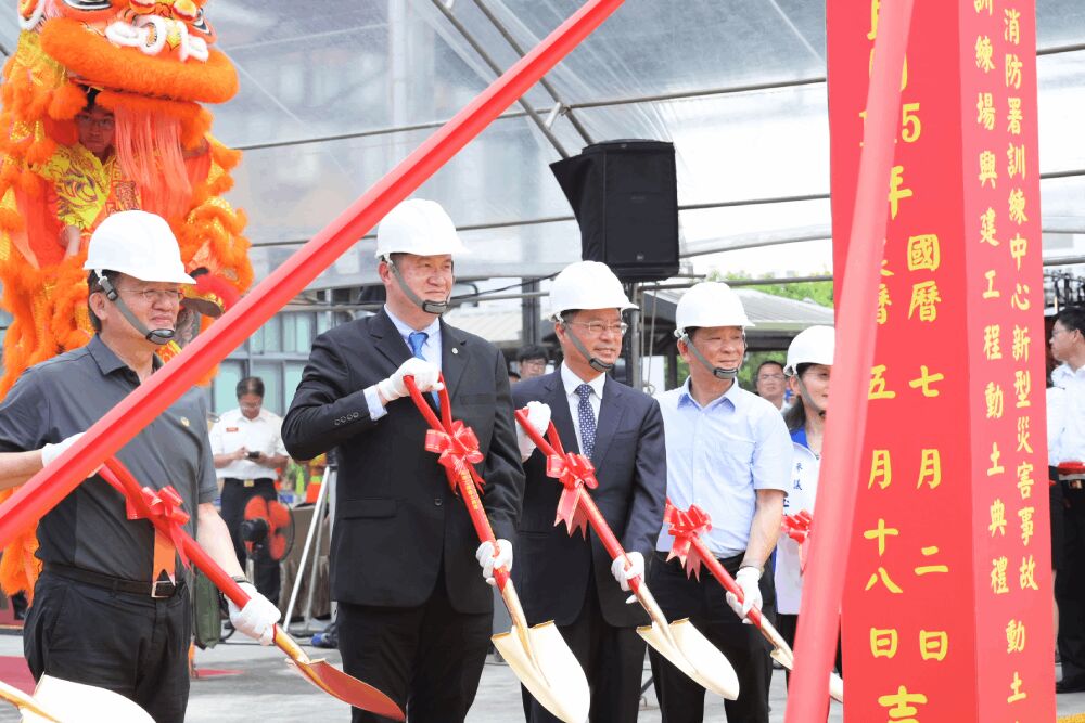 消防署2.4億建新型災害訓練場 81輛新通訊指揮車117年底前到位 192 照片來源:內政部