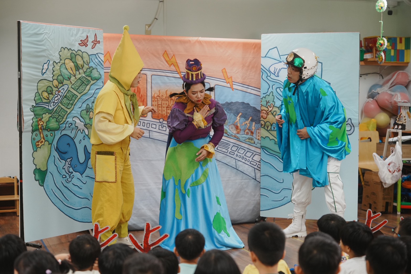 台電我愛地球媽媽兒童劇巡演前進桃園 幼兒園孩童寓教於樂學節能 S 51322973