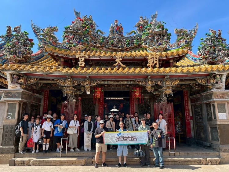 ▲拜訪北港朝天宮並認識台灣傳統廟宇工藝。