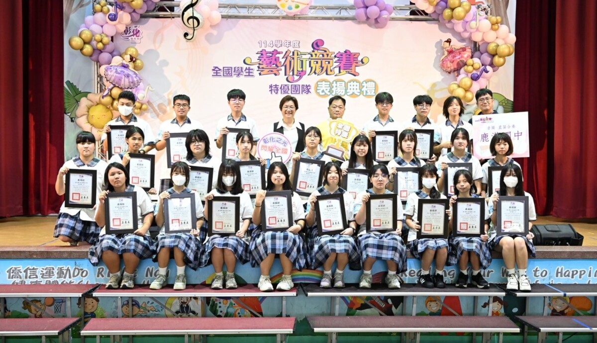 19dfeb532b8e8cf10d224a0c8081e65a