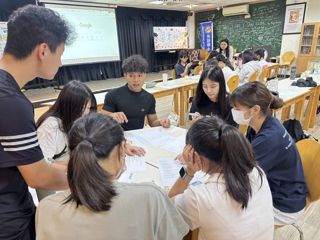 ▲大葉大學國際學生引導員林高中學員討論。（圖／記者林明佑翻攝）