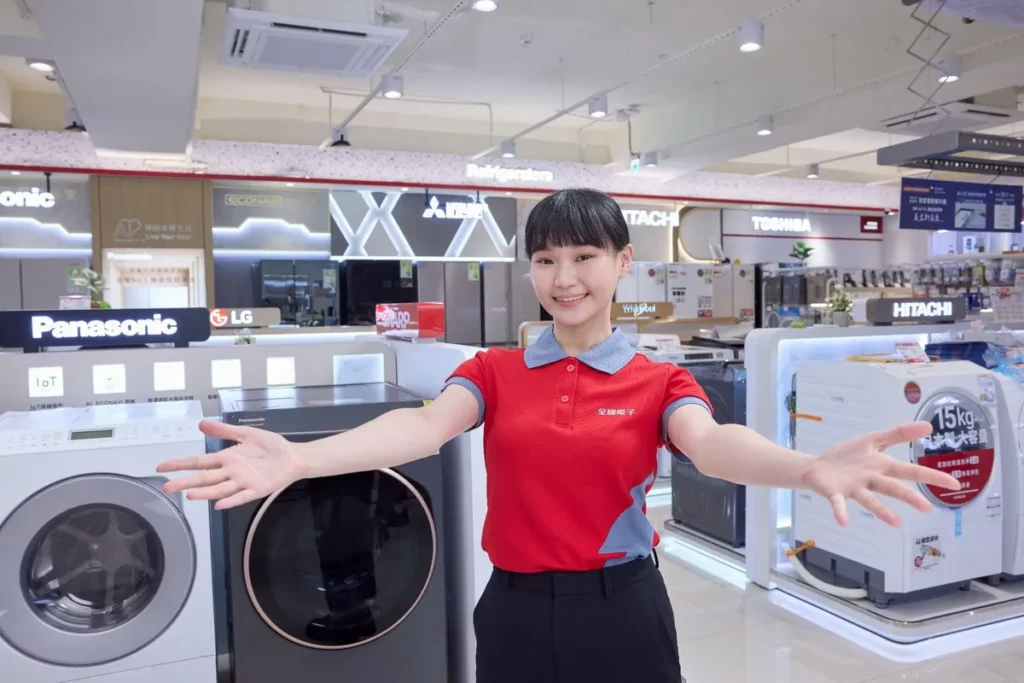 七月破盤集結電視、空調、冰箱、洗衣機等熱門商品,搭配會員點數、銀行優惠及政府節能補助,打造今夏最完整家電採購方案。
